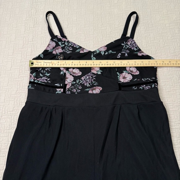 Torrid Black Floral Mesh Jumpsuit Size 1X - Picture 4 of 10
